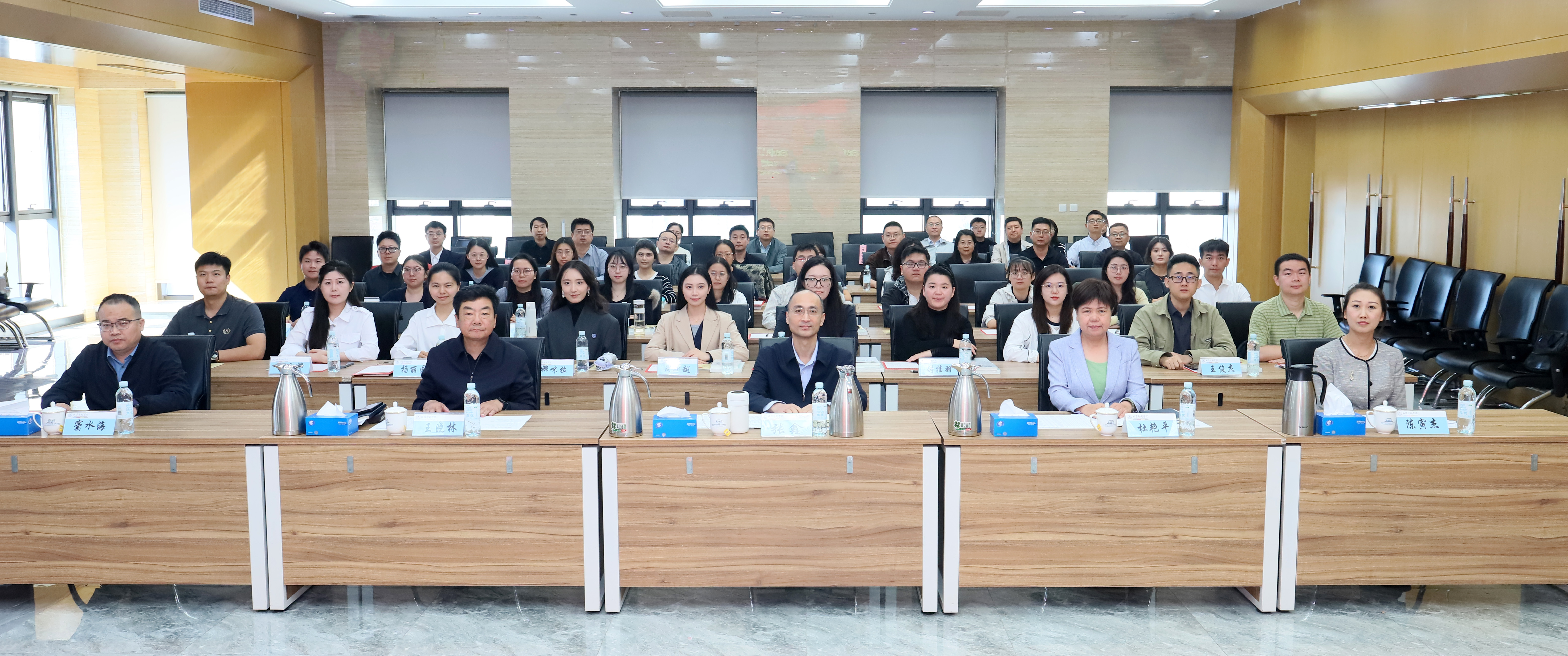 学校2026年新入职教职工岗前培训开班仪式举行